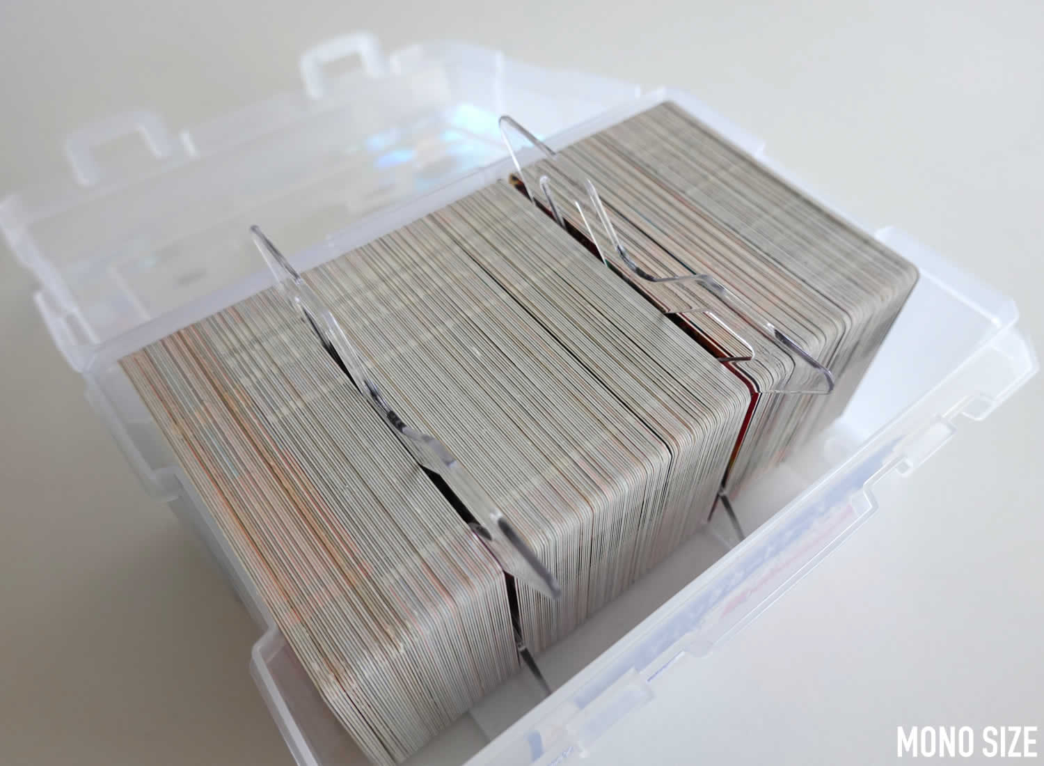100均ダイソーで売られていたトレーディングカードケース440枚の収納グッズ商品画像