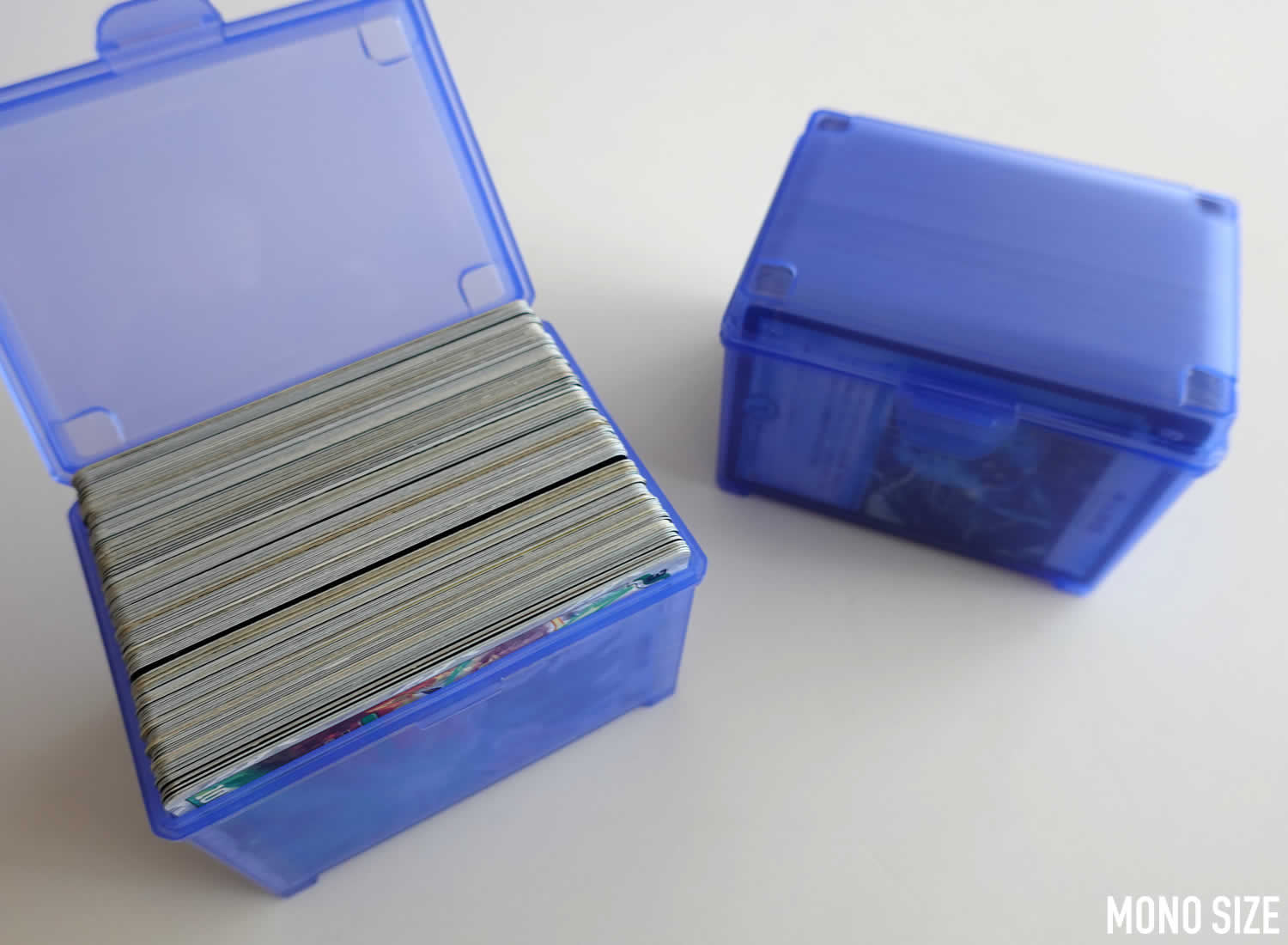 100均セリアで売られていたカードお宝箱トレーディングカードケースの収納グッズ商品画像