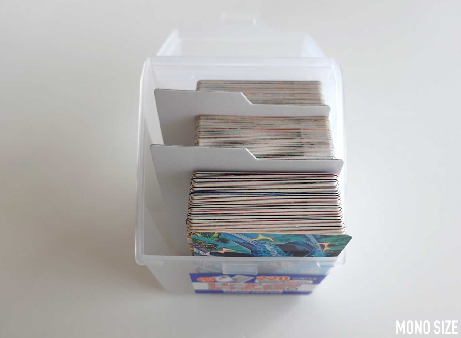 100均ダイソーとセリアとキャンドゥで売られていたトレーディングカードボックスSの収納グッズ商品画像