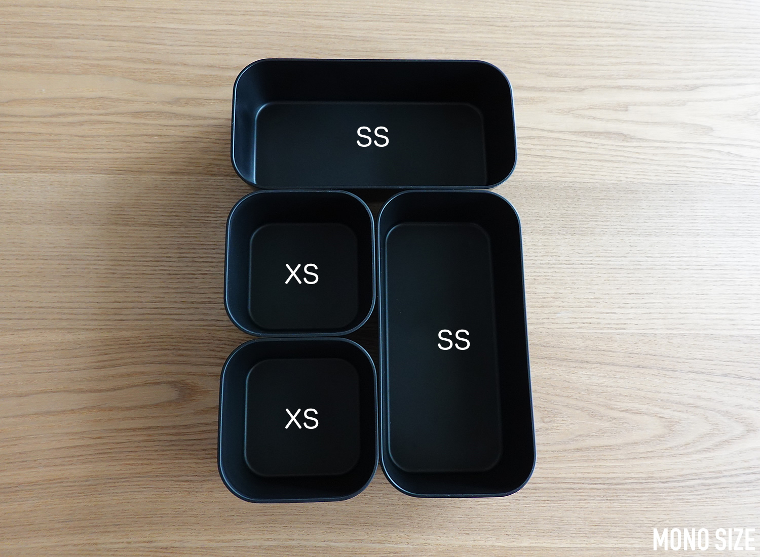 100均ダイソーで売られていたデスク整理XS 2個セットの収納グッズ商品画像